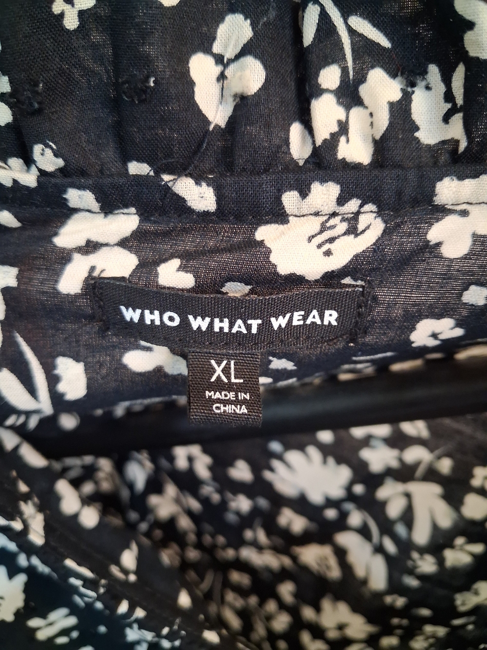 Who What Wear Black & White Floral Tiered Mini Dress - Picture 2 of 10